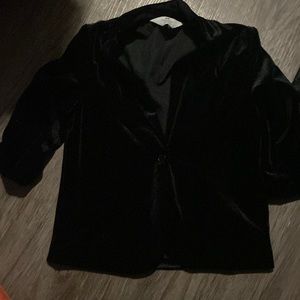 NWOT never worn or tried on H&M black toddler girl blazer